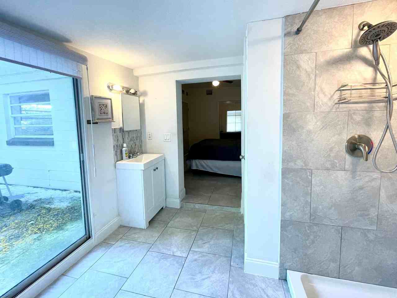 Malcom Rd - Photo 4 of 6