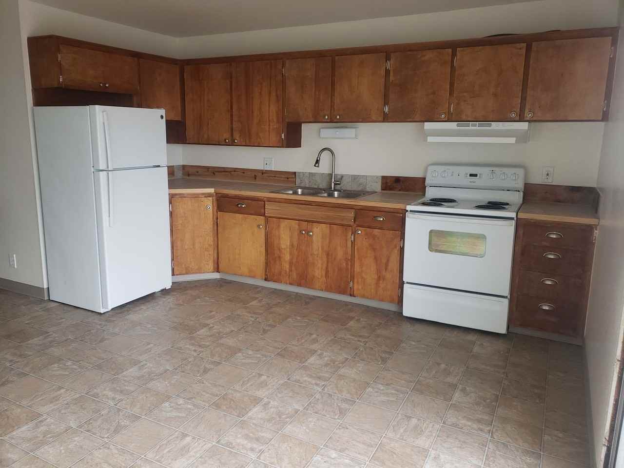 Beautiful 1  and 2 bedroom homes available near Downtown Vancouver! Beautiful Views and a great location! - Photo 2 of 22