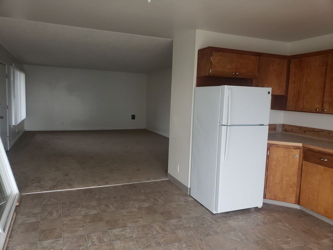 Beautiful 1  and 2 bedroom homes available near Downtown Vancouver! Beautiful Views and a great location! - Photo 3 of 22