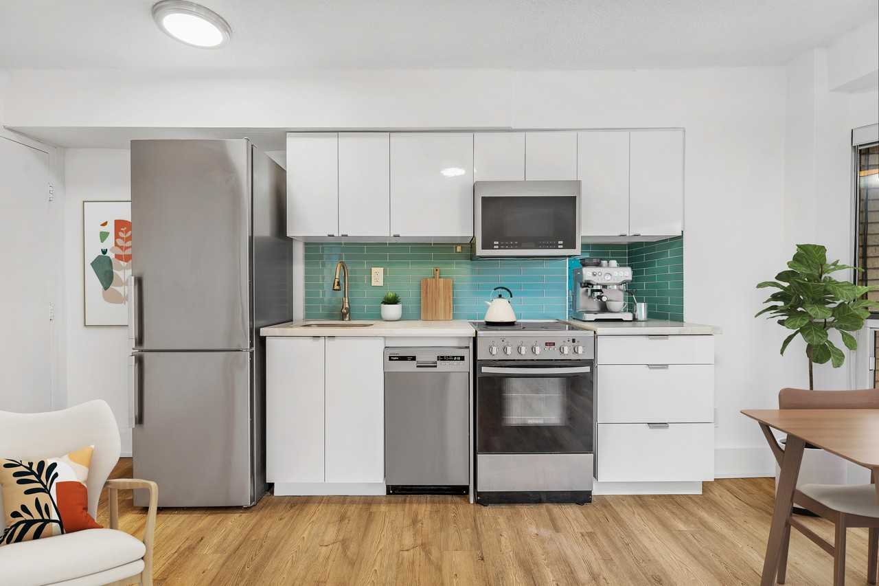 116 Spencer Avenue - Photo 3 of 13
