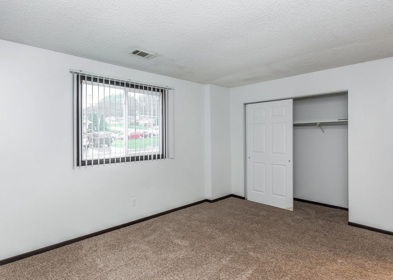 Valley View Apartments - Photo 4 of 7