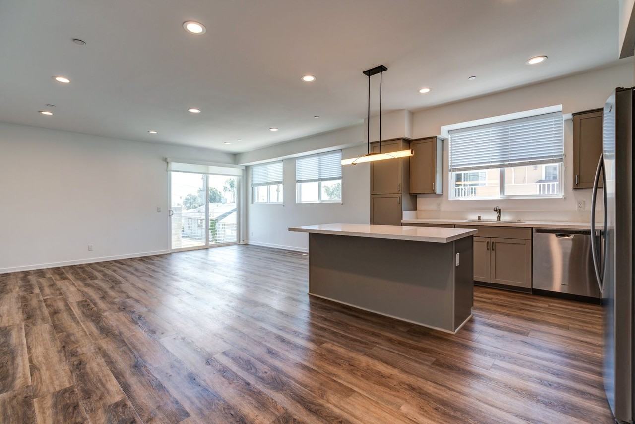 1276 E Santa Clara St - Photo 5 of 17