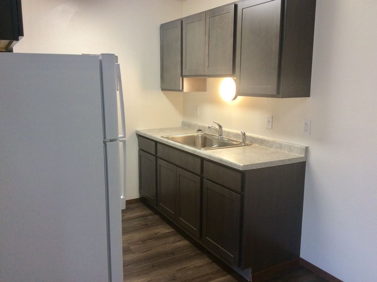 Eastwood Apartments - Photo 7 of 15