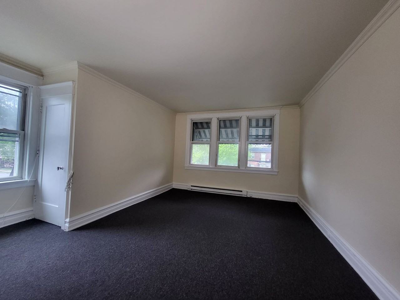 442 N 22nd St - Photo 3 of 10