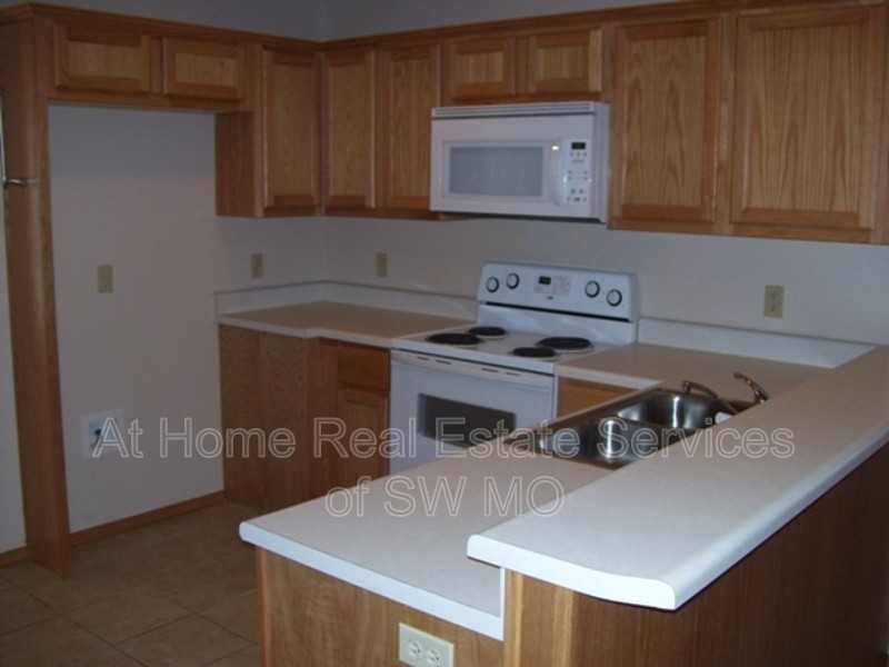 1908 E Farm Lane Rd - Photo 2 of 6