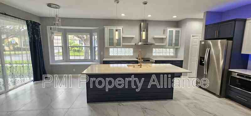 10012 Cobalt Bay Rd - Photo 5 of 32