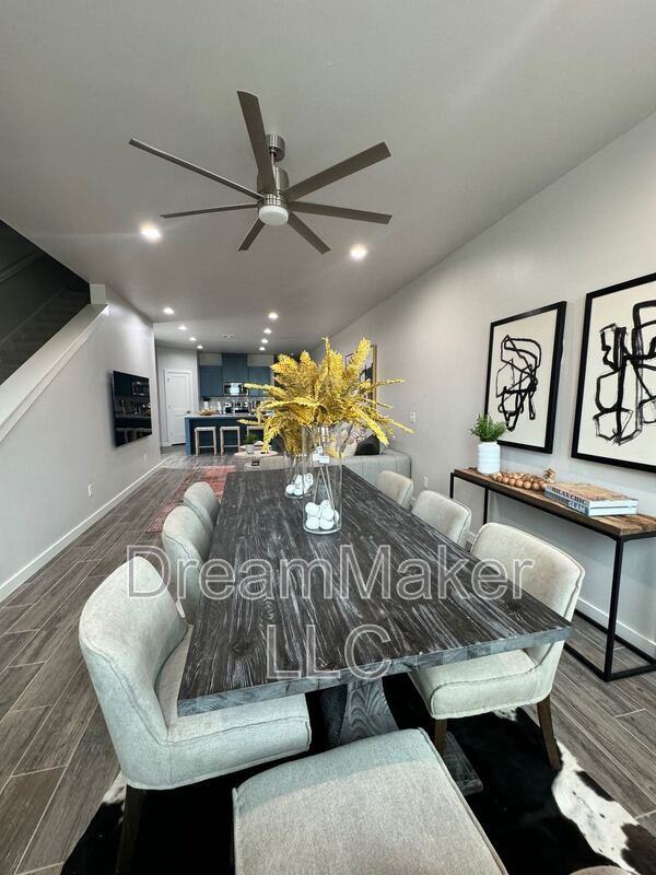 2807 Clifton Ter - Photo 2 of 39