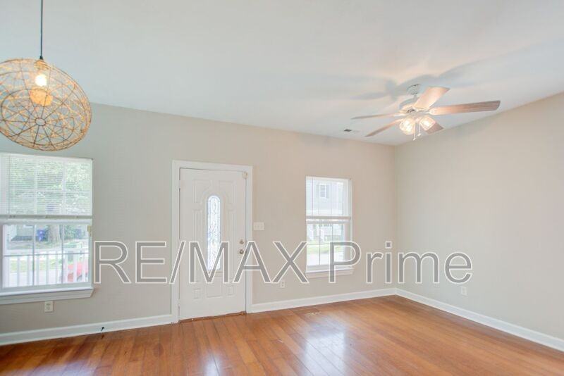 816 B Ave - Photo 6 of 41