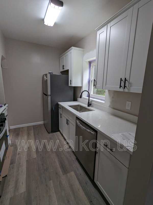 998 Clifton Rd - Photo 4 of 5