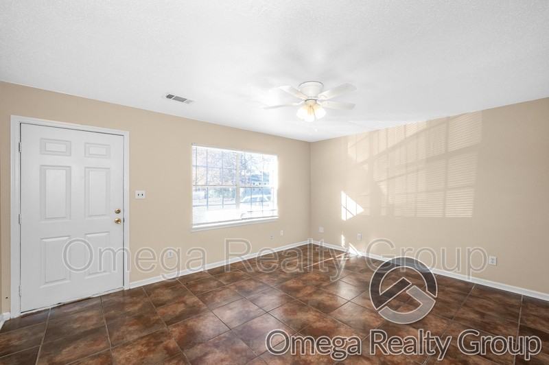 2705 18th Ave #2B - Photo 2 of 23