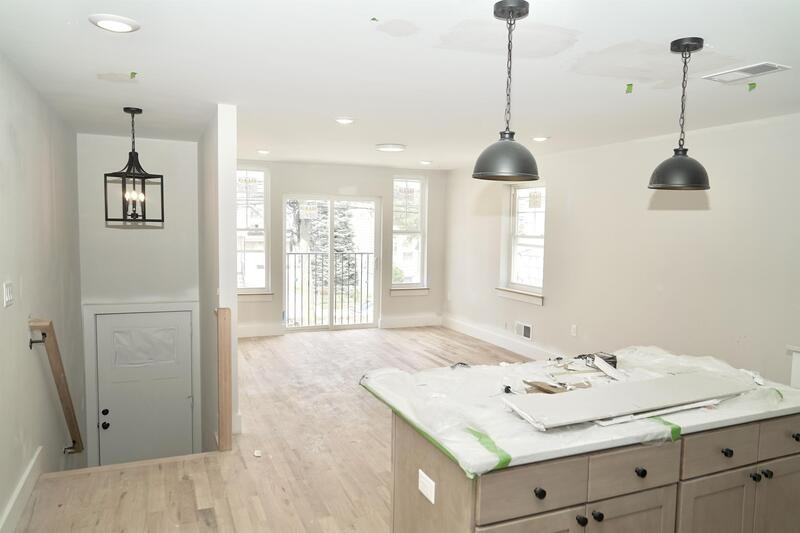 719 N 8th St - Photo 2 of 16