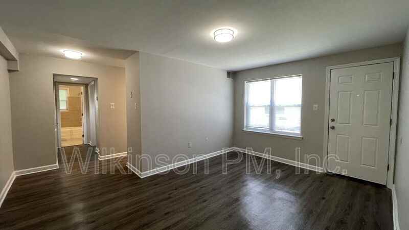 319 2nd Ave #104 - Photo 2 of 7
