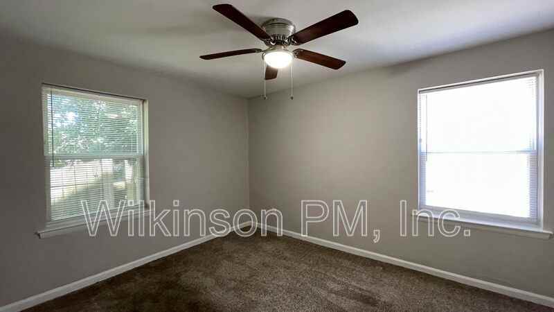 319 2nd Ave #104 - Photo 5 of 7