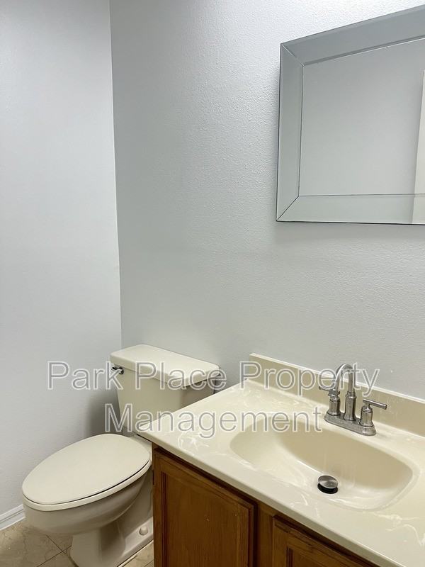 2306 Clubside Dr - Photo 3 of 9