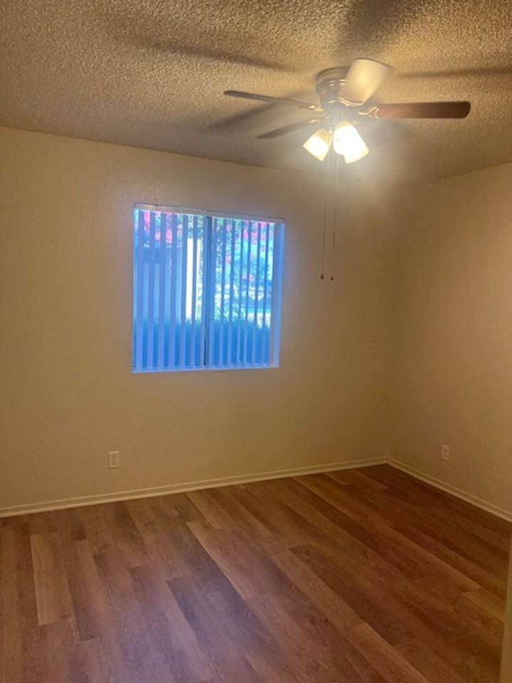 Chateau Monterey II Apartments - Photo 7 of 8