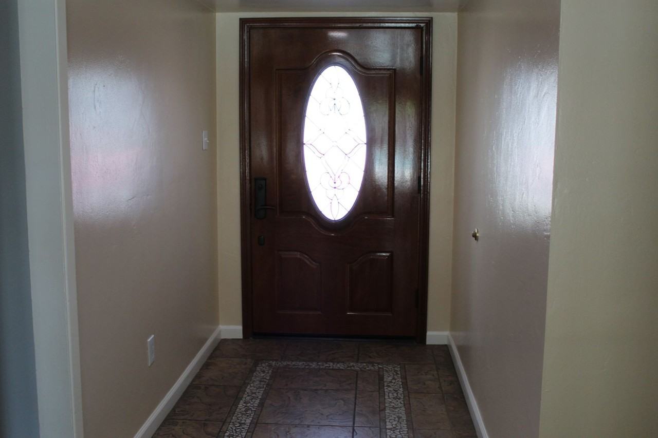 804 Ferdinand Ct - Photo 2 of 33