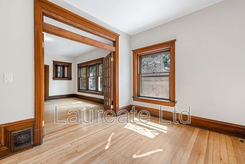 1126 Lafayette St #2 - Photo 5 of 11