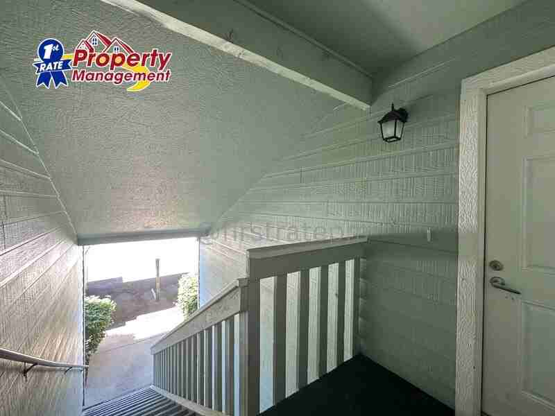 1720 S Eagleson Rd #102 - Photo 3 of 26