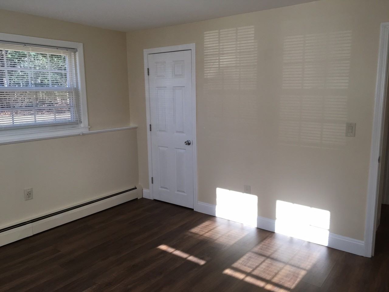 Hampton Arms - Photo 7 of 20