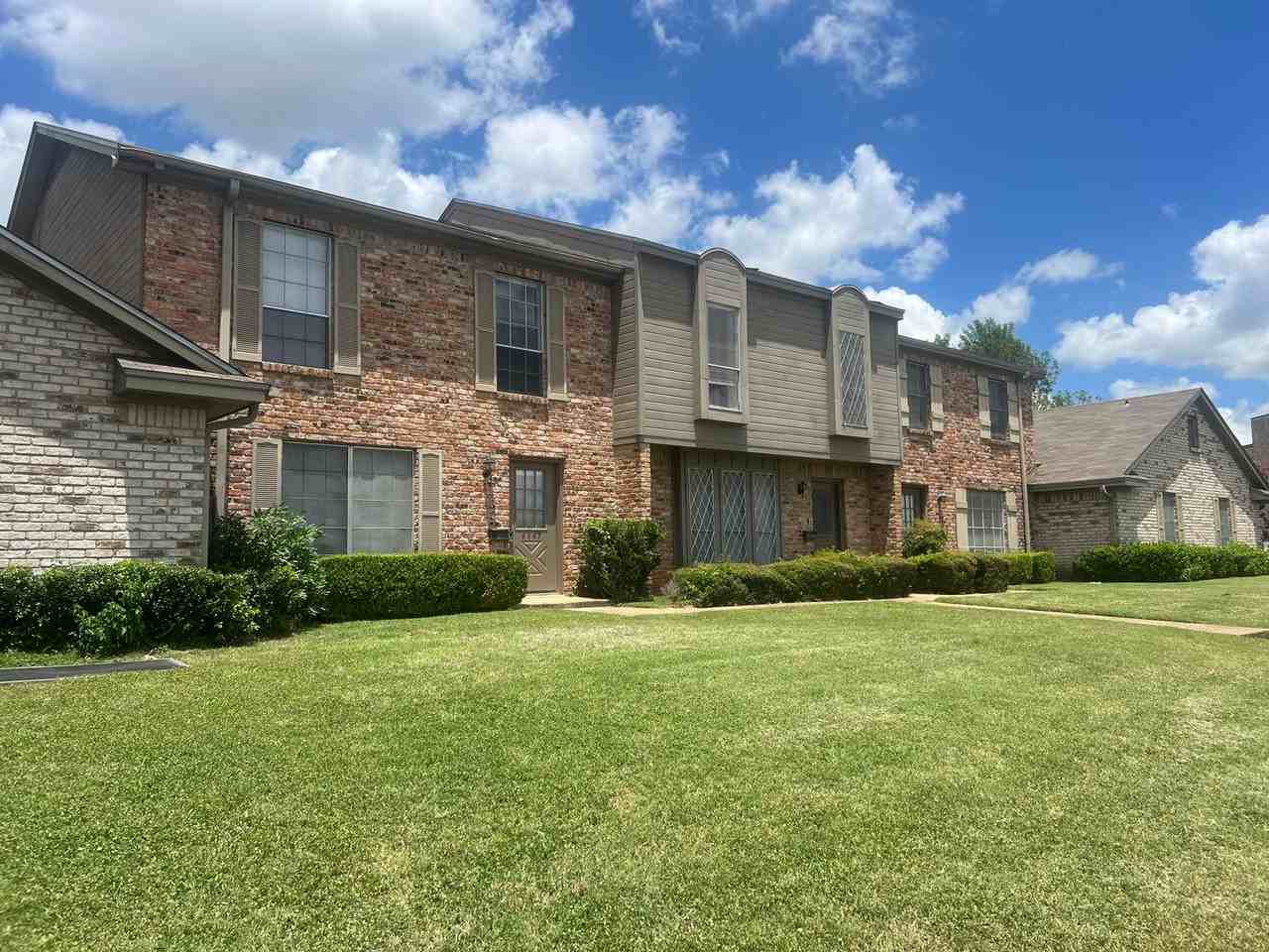 6907 Harvey Drive - Photo 3 of 20