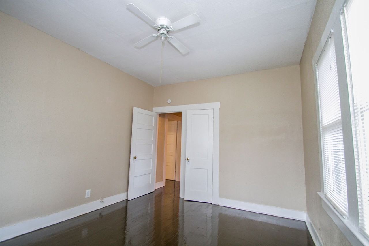 1727 Nolan St - Photo 6 of 20