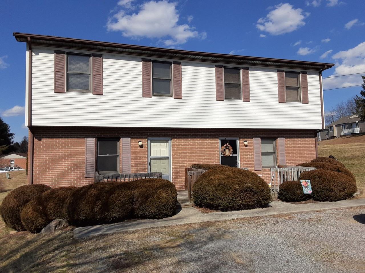2850 Walls Branch Rd - Photo 2 of 5