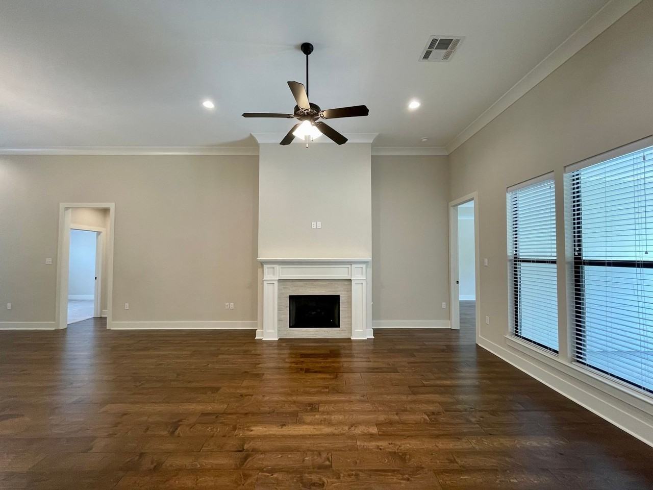 16512 Villa Brielle Ave - Photo 3 of 19