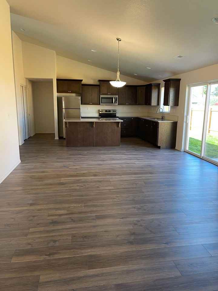 940 N Park Ave - Photo 3 of 15