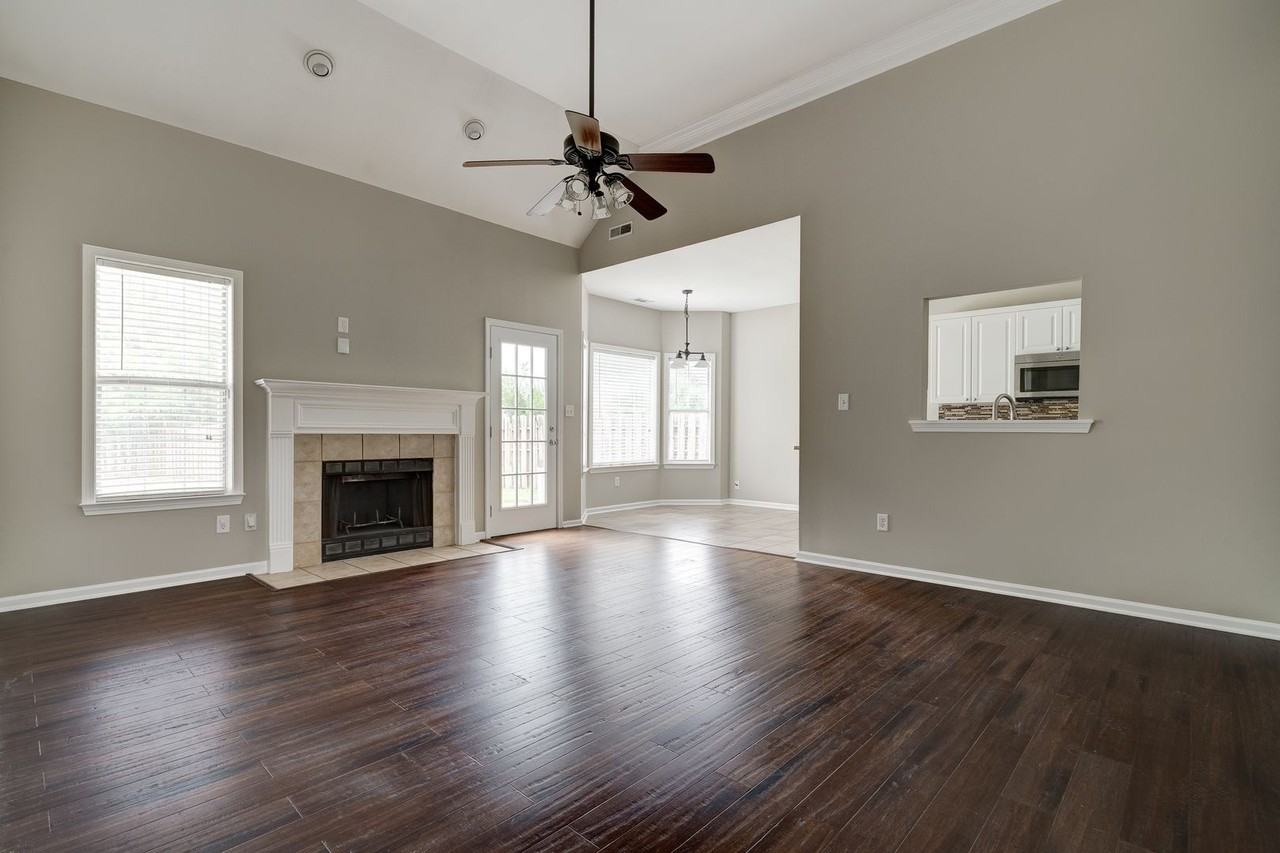 1621 Old Cahaba Ct - Photo 3 of 18