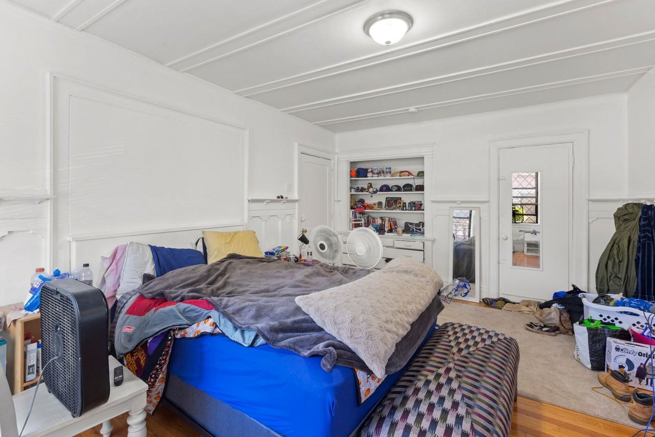 1462 Commonwealth Ave - Photo 5 of 8