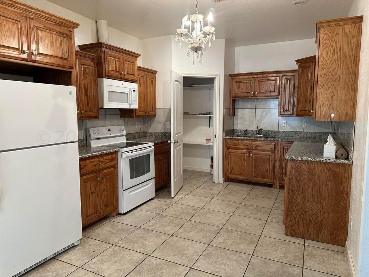 746 N Williams St #A - Photo 3 of 17