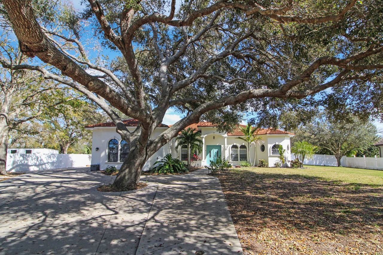 660 Old Albee Farm Rd - Photo 2 of 27