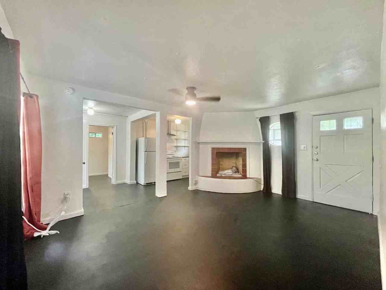 326 Riverside Dr - Photo 3 of 14