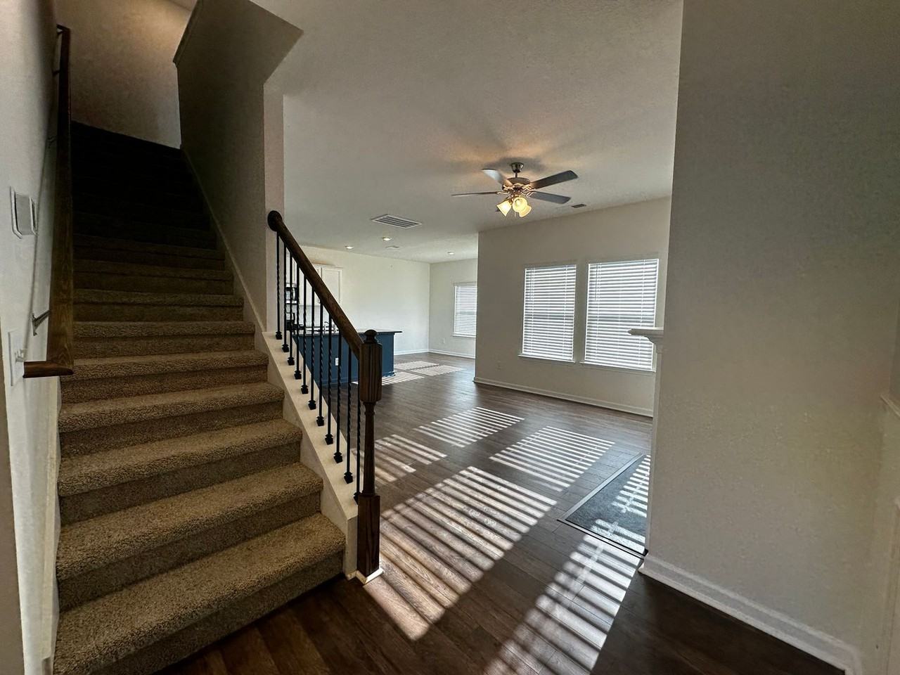 2995 Berna Way - Photo 3 of 28