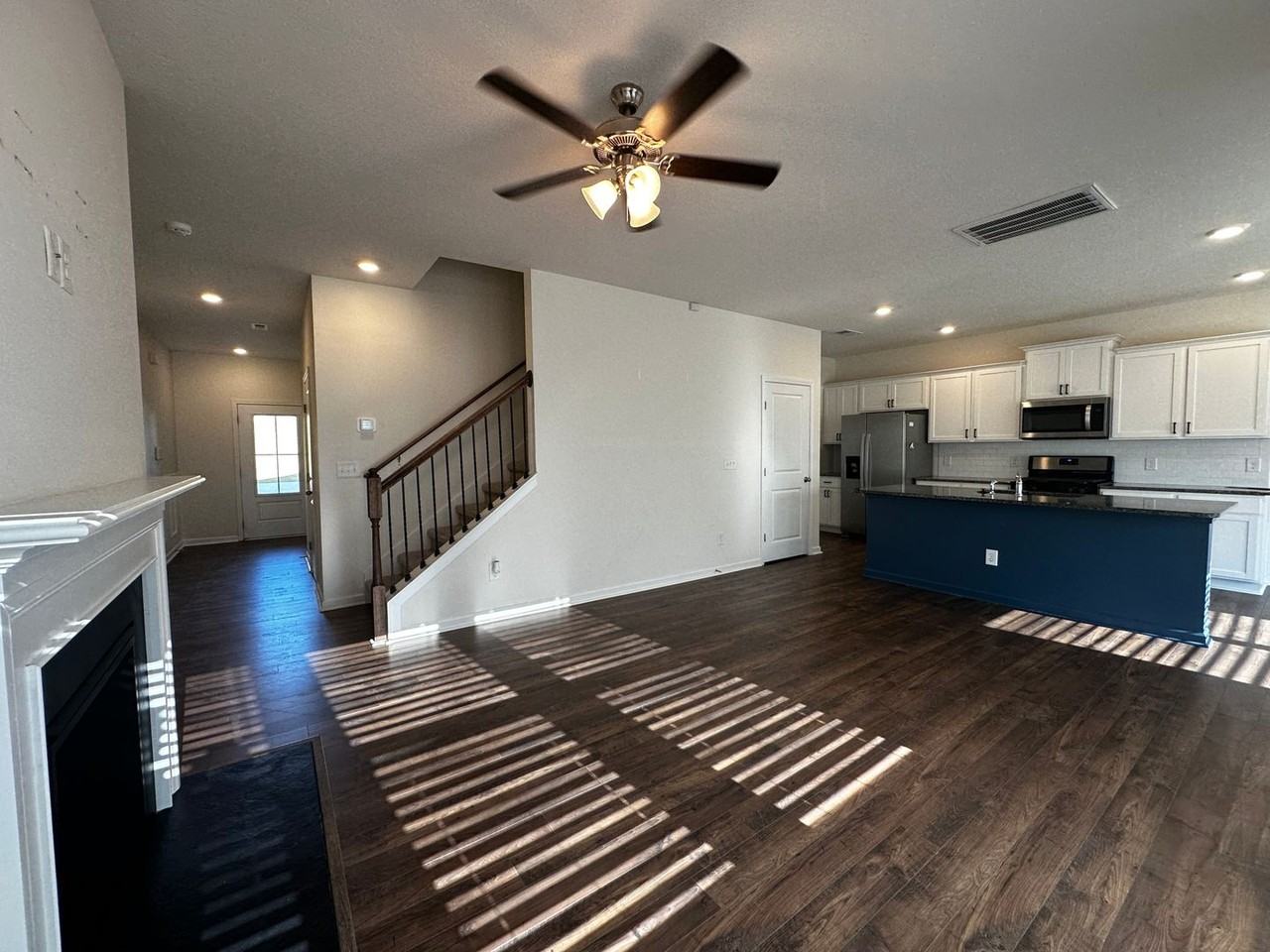 2995 Berna Way - Photo 4 of 28