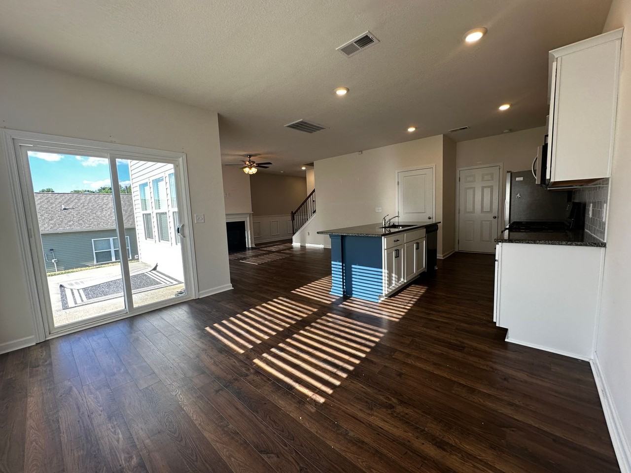 2995 Berna Way - Photo 6 of 28