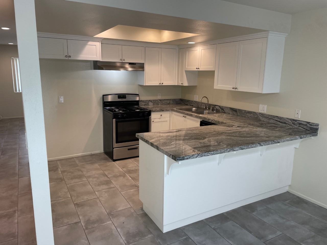 Graham Apartments - Photo 3 of 7