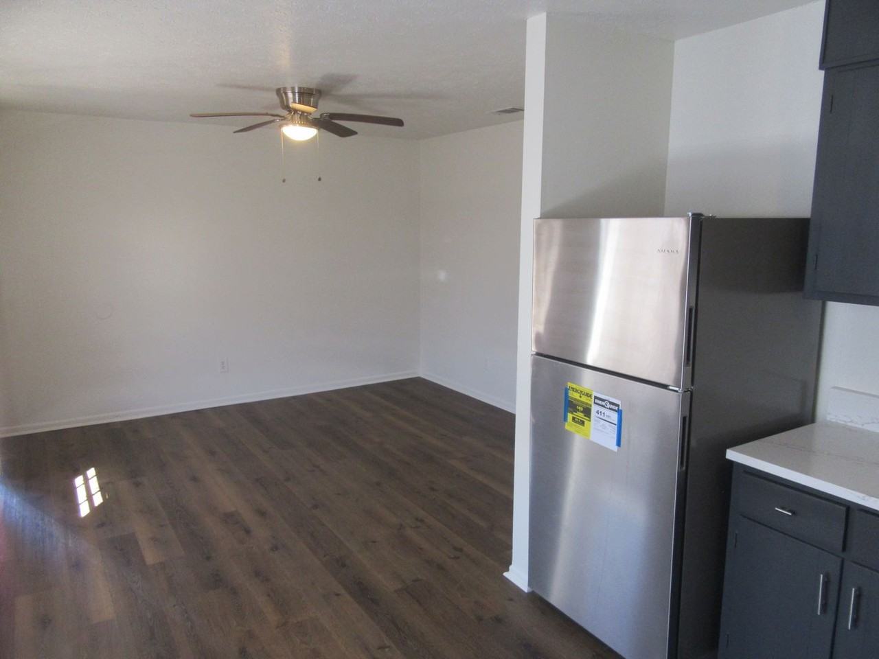 2814 N Panama Ave #6 - Photo 5 of 10