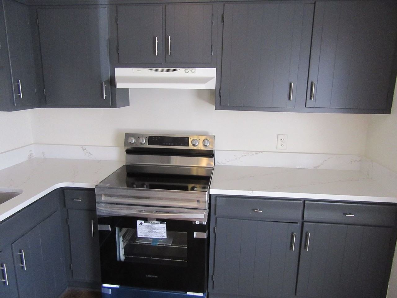 2814 N Panama Ave #6 - Photo 6 of 10
