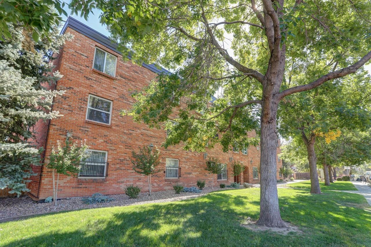 Allison Court Apartments - Photo 7 of 8