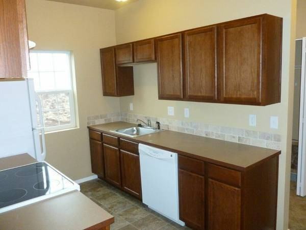 5811 Reed Ln Se - Photo 3 of 17