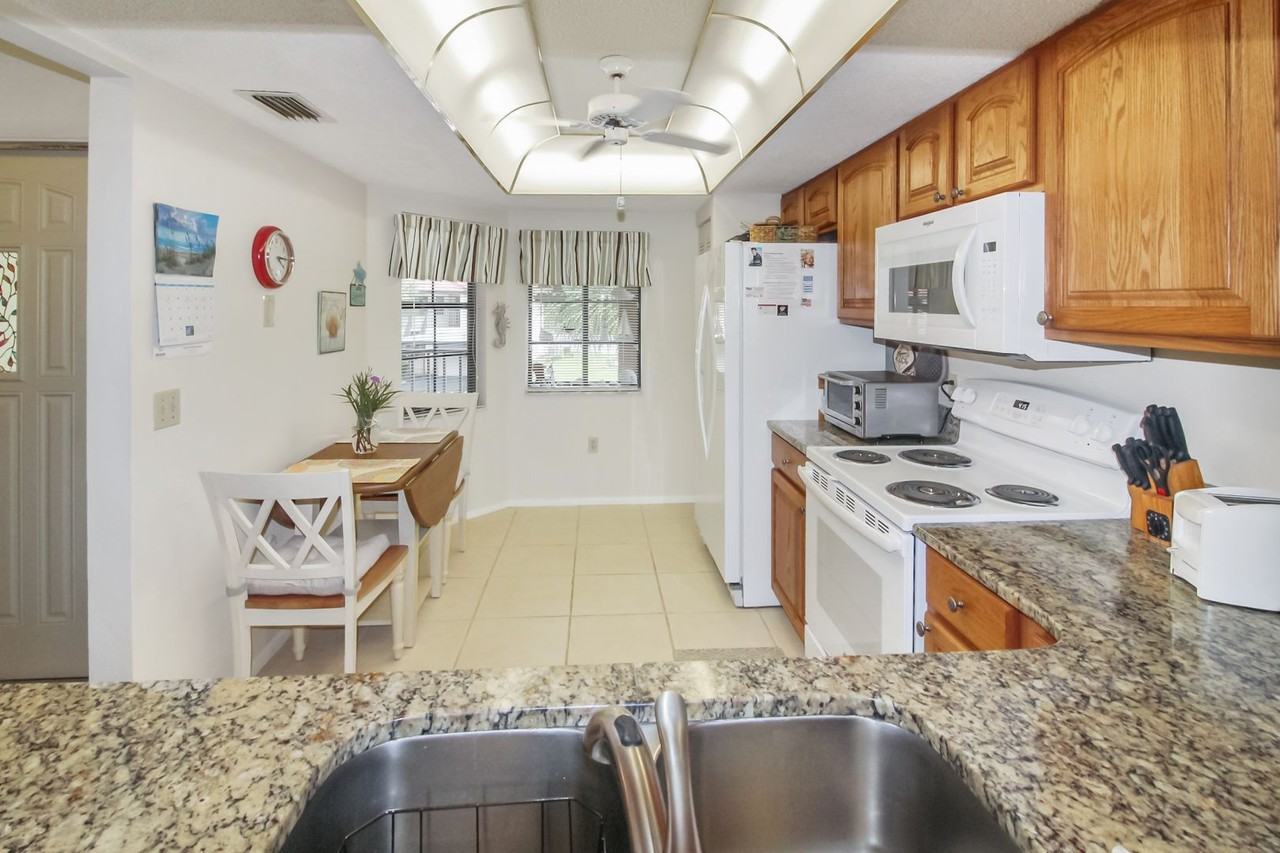 118 Pine Hollow Dr - Photo 2 of 12