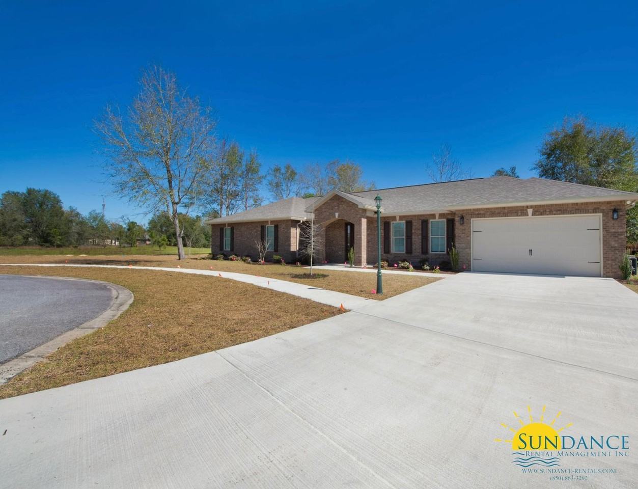 2941 Chantry Cir - Photo 2 of 21