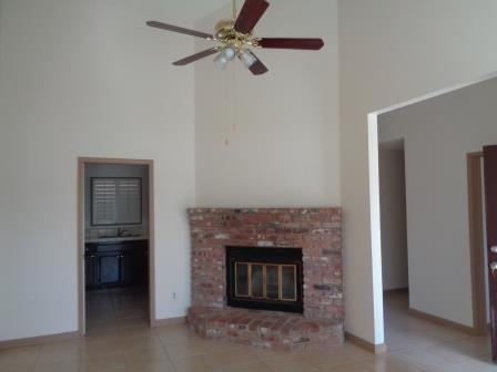 4608 Tilyard Ct - Photo 3 of 14