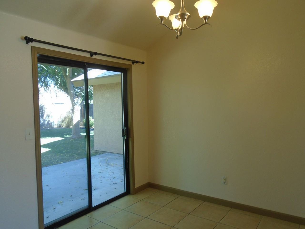 4608 Tilyard Ct - Photo 6 of 14