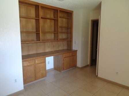 4608 Tilyard Ct - Photo 7 of 14