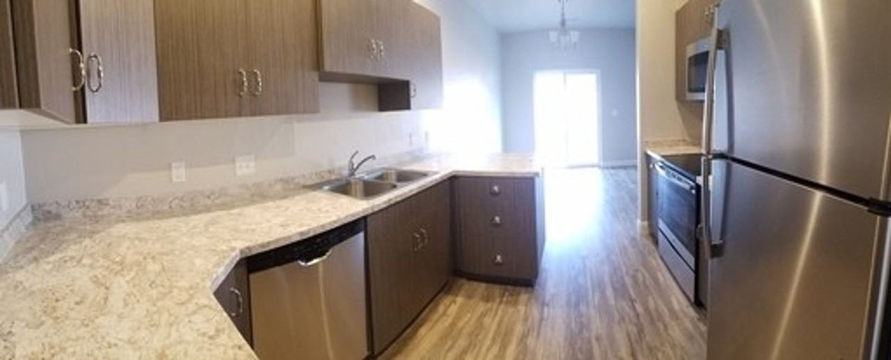 352 W 400 N - Photo 6 of 13