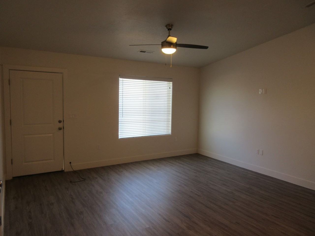 2154 N 550 W - Photo 3 of 20