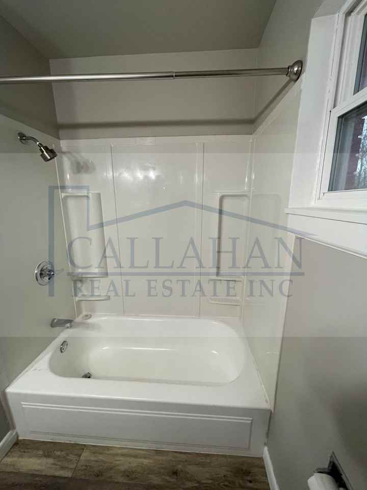 313 Parkdale Rd - Photo 5 of 13