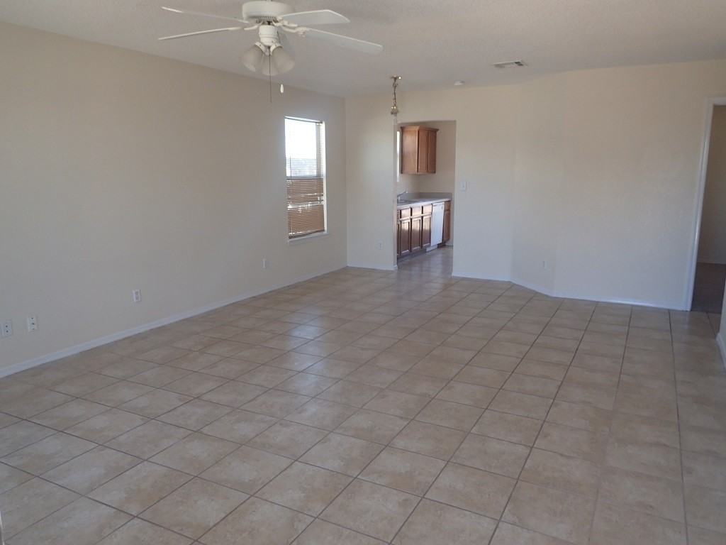 5977 Equinox Ct - Photo 2 of 17